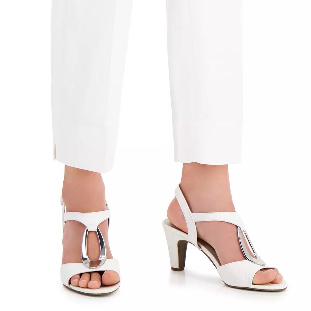 Karen Scott Women White Vegan Leather Danee Classic T-strap Dress Sandals Size 8